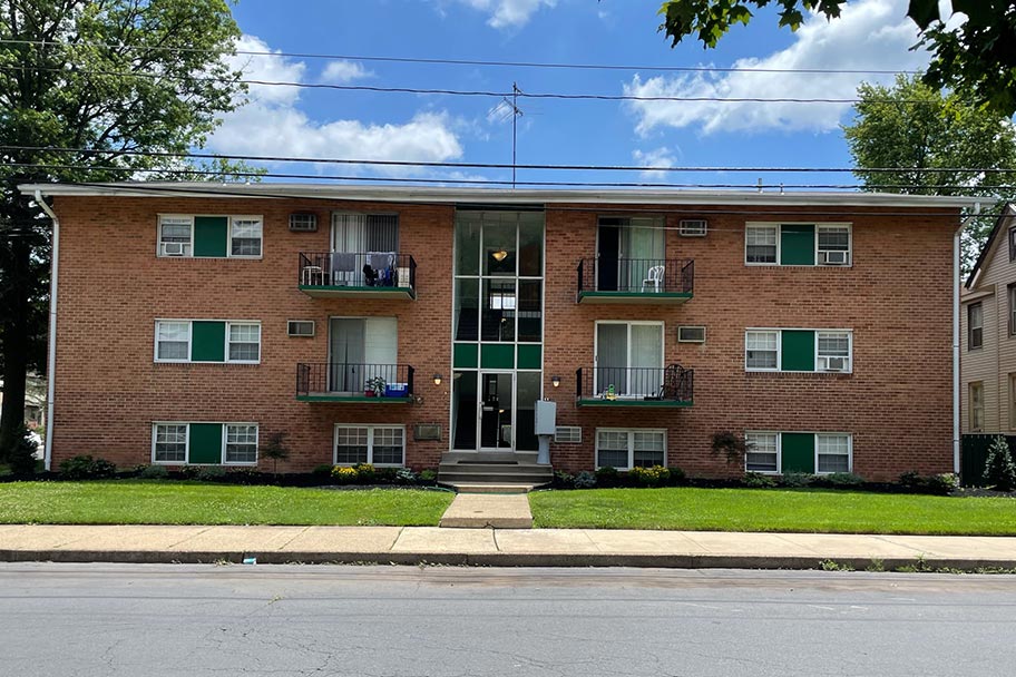 TCF Properties Chestnut Arms Apartment Rentals in Lansdale, PA